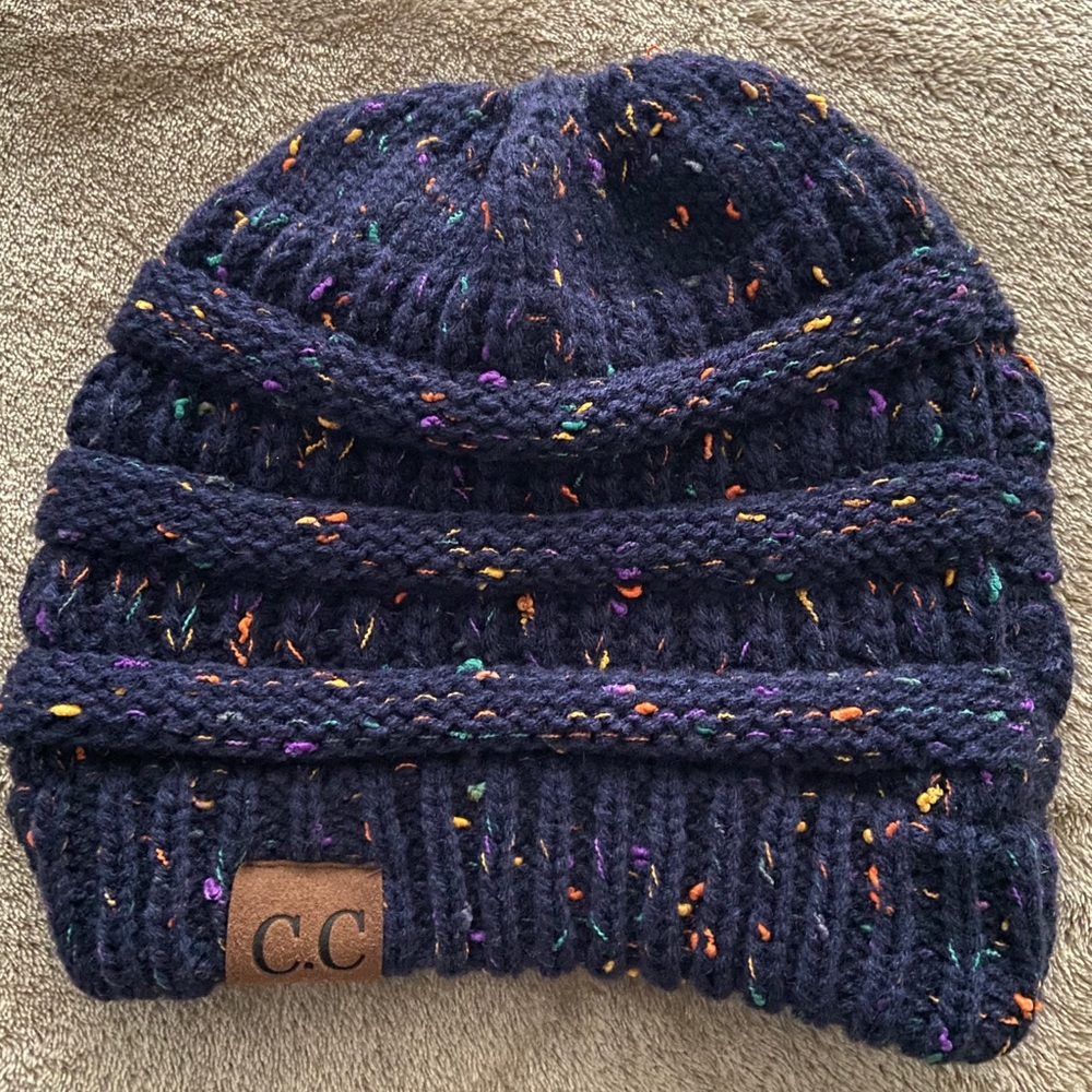 CC ponytail beanie